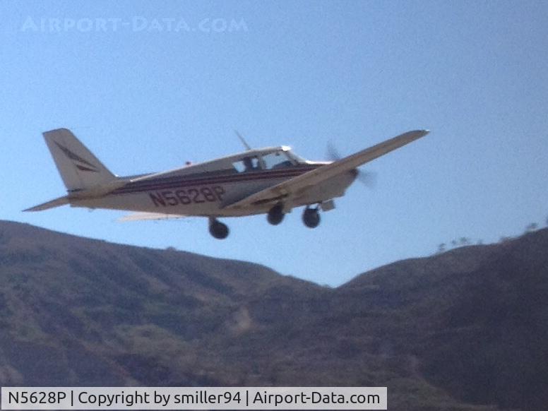 N5628P, 1959 Piper PA-24-250 Comanche C/N 24-698, Take off runway 04 Santa Paula KSZP pa 24 wheels going up.