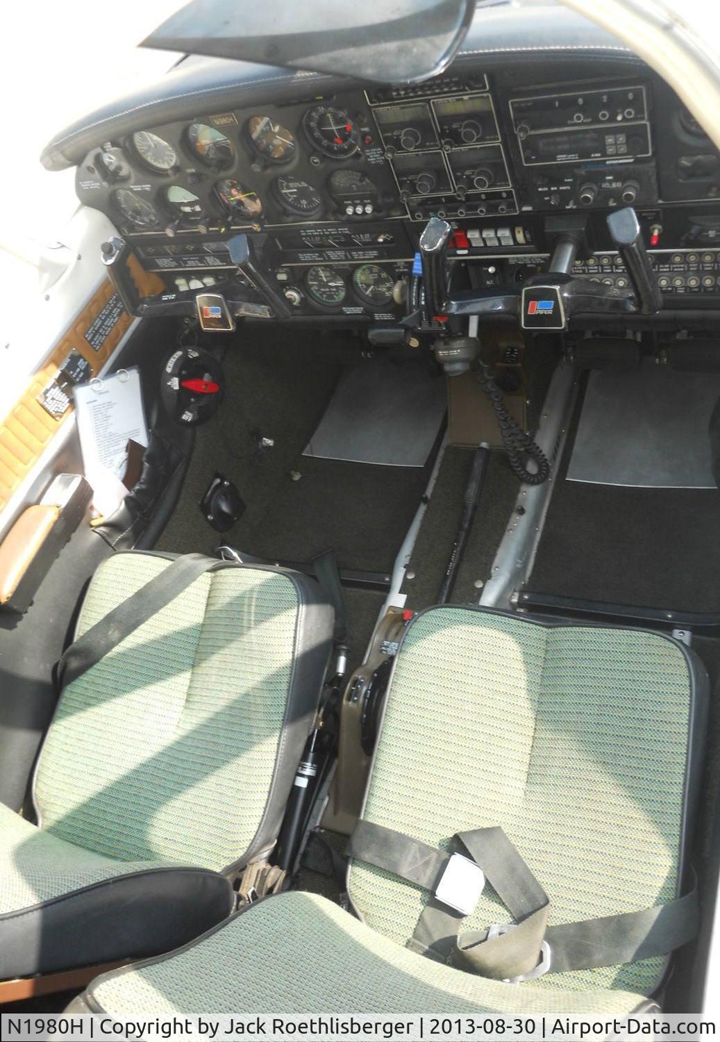 N1980H, 1977 Piper PA-28R-201T Cherokee Arrow III C/N 28R-7703044, 1977 Piper PA-28R-201T