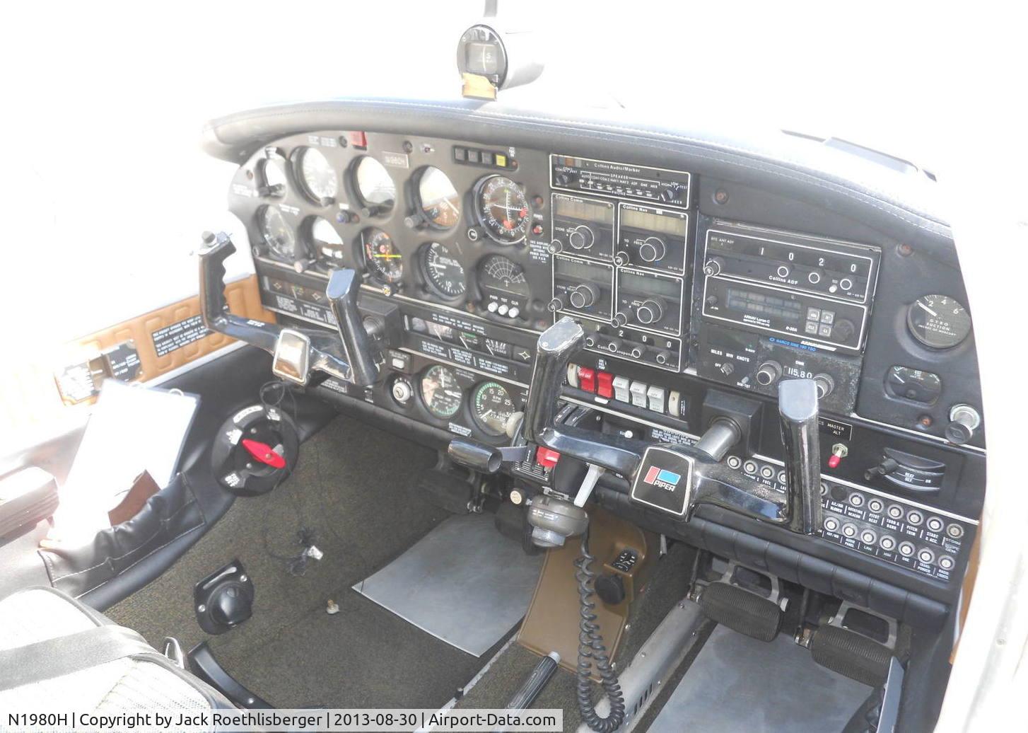 N1980H, 1977 Piper PA-28R-201T Cherokee Arrow III C/N 28R-7703044, 1977 Piper PA-28R-201T