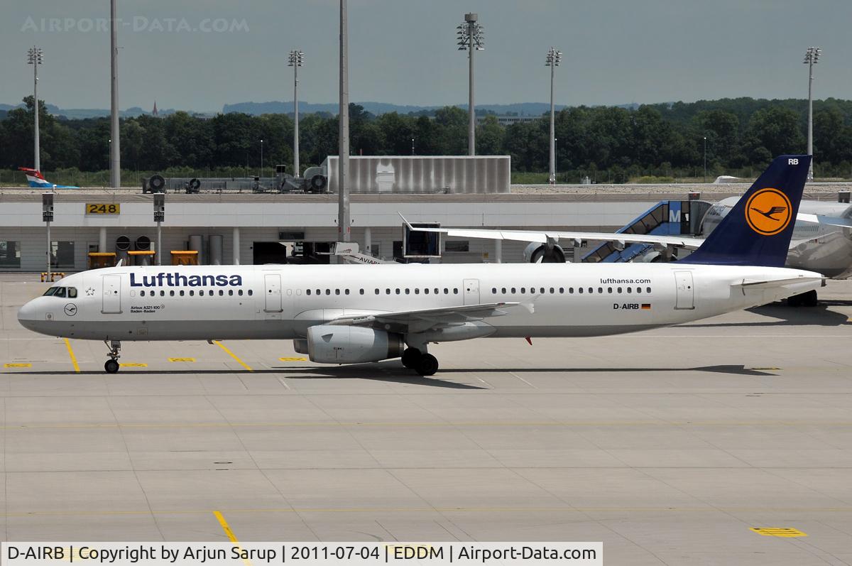 D-AIRB, 1993 Airbus A321-131 C/N 0468, 'Baden-Baden' taxiing past at MUC.