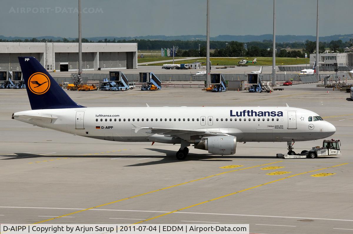 D-AIPP, 1990 Airbus A320-211 C/N 110, 'Starnberg' at MUC.