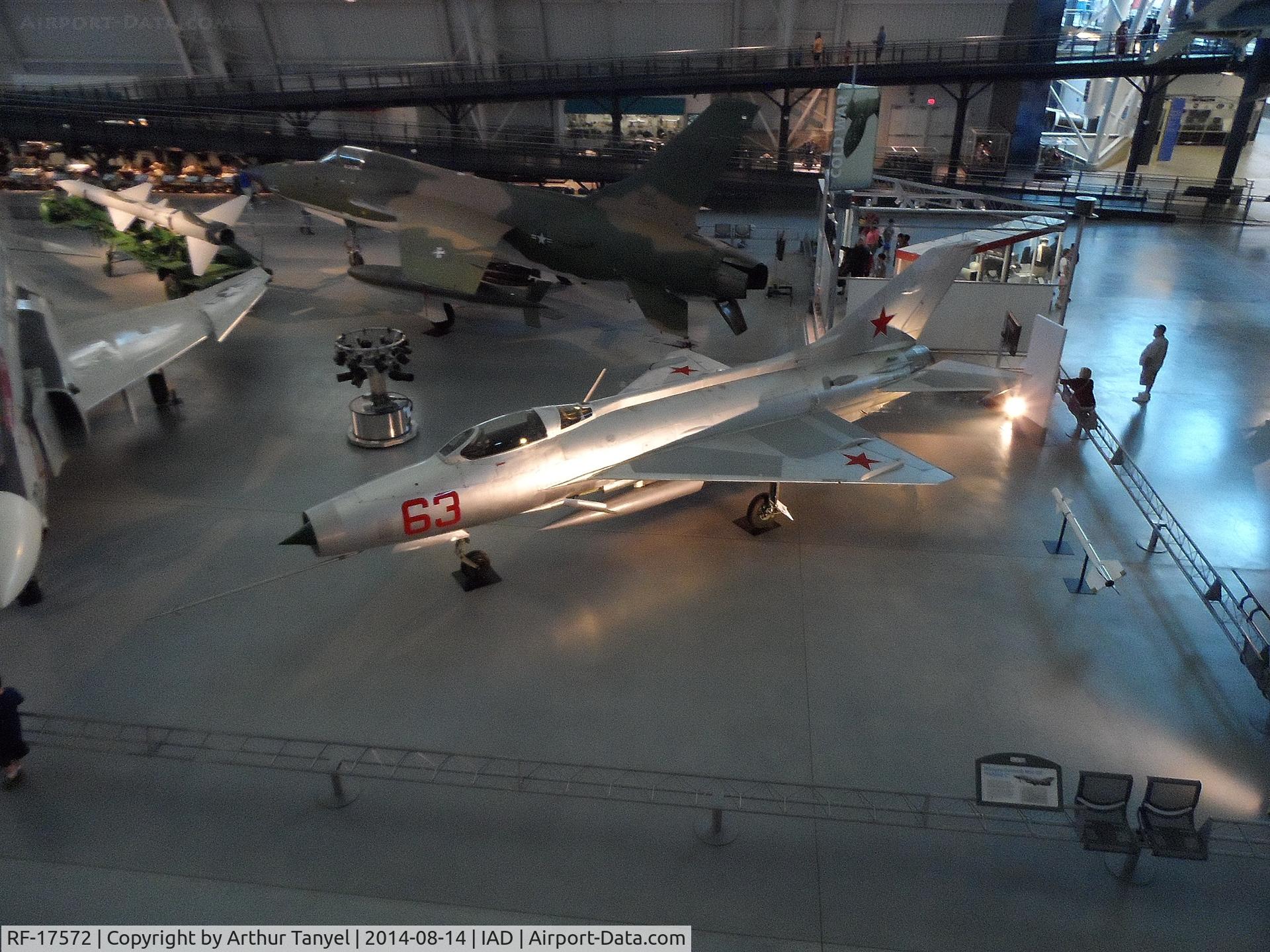 RF-17572, Mil Mi-8MTV Hip C/N 96754, On display @ the Udvar-Hazy Center