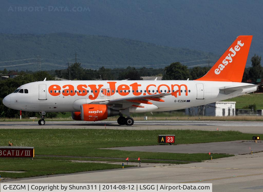G-EZGM, 2011 Airbus A319-111 C/N 4778, Lining up rwy 23 for departure...