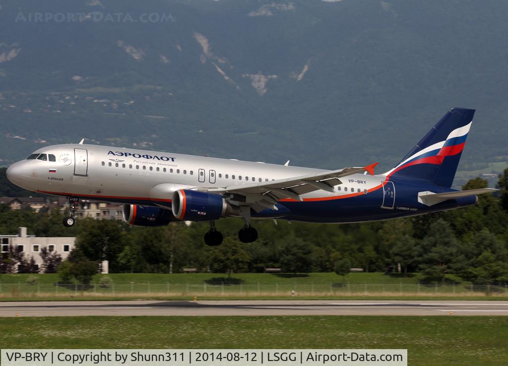 VP-BRY, 2007 Airbus A320-214 C/N 3052, Landing rwy 23