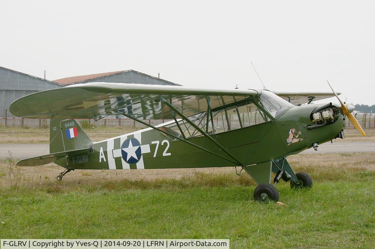 F-GLRV, Piper L-4B Grasshopper C/N 9440, Piper J3C-65, Static display, Rennes-St Jacques airport (LFRN-RNS) Air show 2014