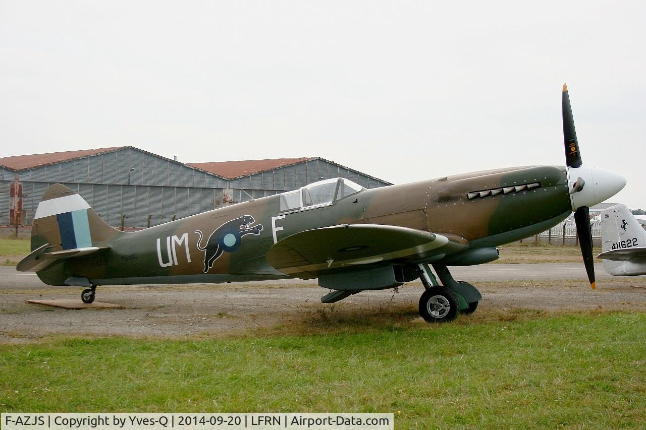 F-AZJS, 1944 Supermarine 389 Spitfire PR.XIX C/N 6S/585110, Supermarine 389 Spitfire PR.XIX, Static display, Rennes-St Jacques airport (LFRN-RNS) Air show 2014