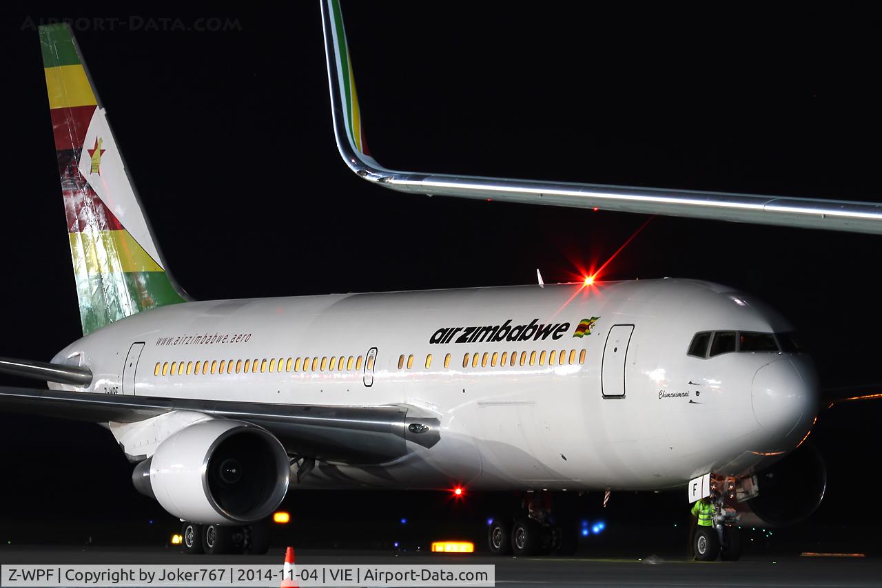 Z-WPF, 1990 Boeing 767-2N0ER C/N 24867, Air Zimbabwe