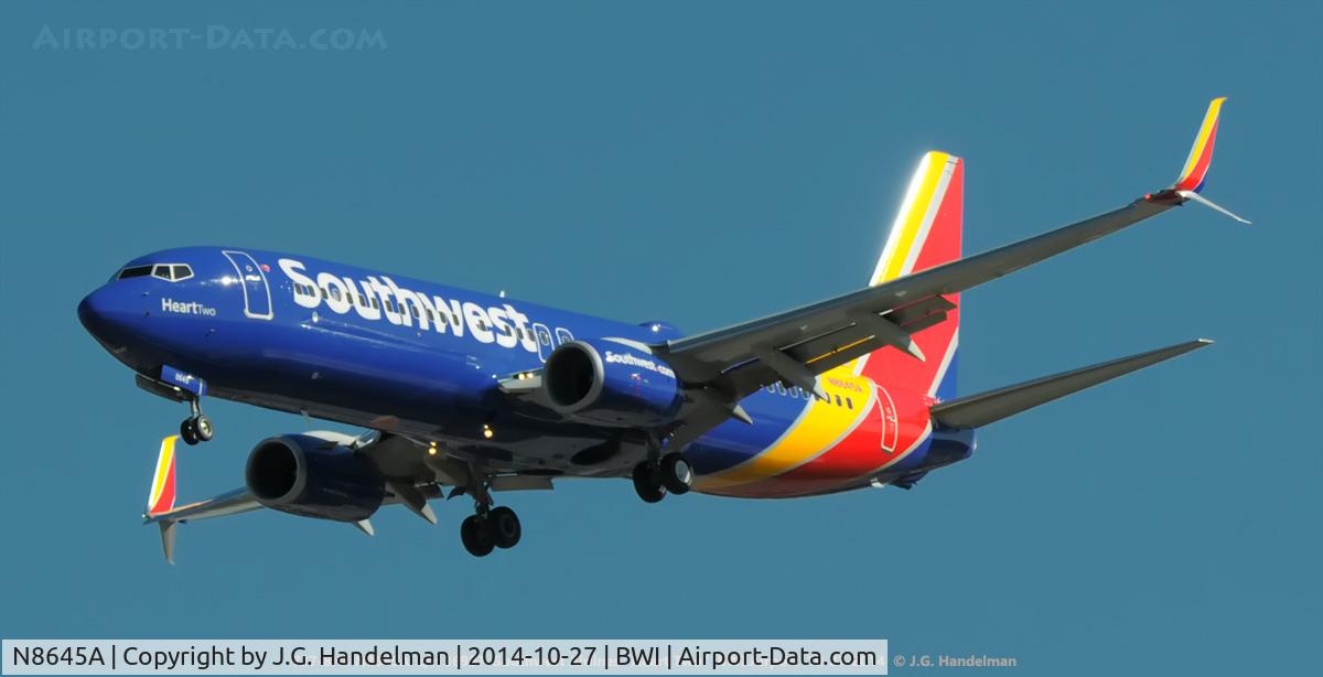 N8645A, 2014 Boeing 737-8H4 C/N 36907, On approach to 28.