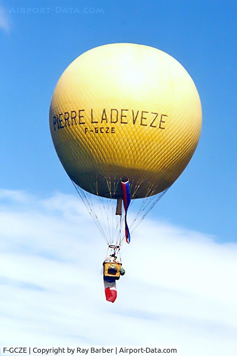 F-GCZE, Robert Deveque HG RD 700 C/N 10, Deveque HG RD-700 Gas Balloon [10] Ashton Court~G 17/08/1986