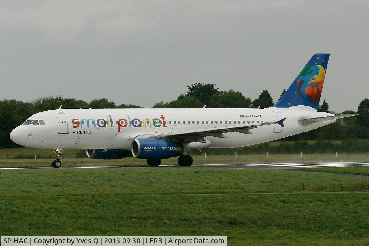 SP-HAC, 1997 Airbus A320-233 C/N 739, Airbus A320-233, Take off run rwy 25L, Brest-Bretagne airport (LFRB-BES)