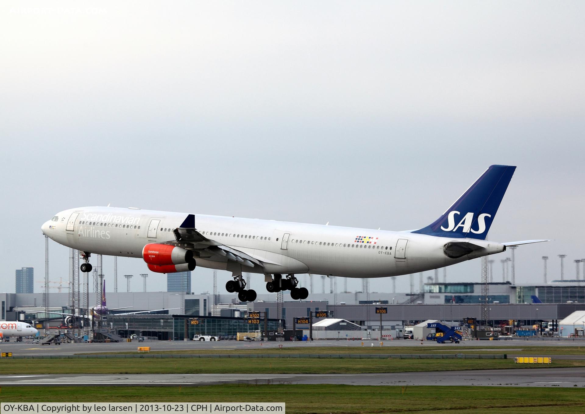OY-KBA, 2001 Airbus A340-313X C/N 435, Copenhagen 23.10.13