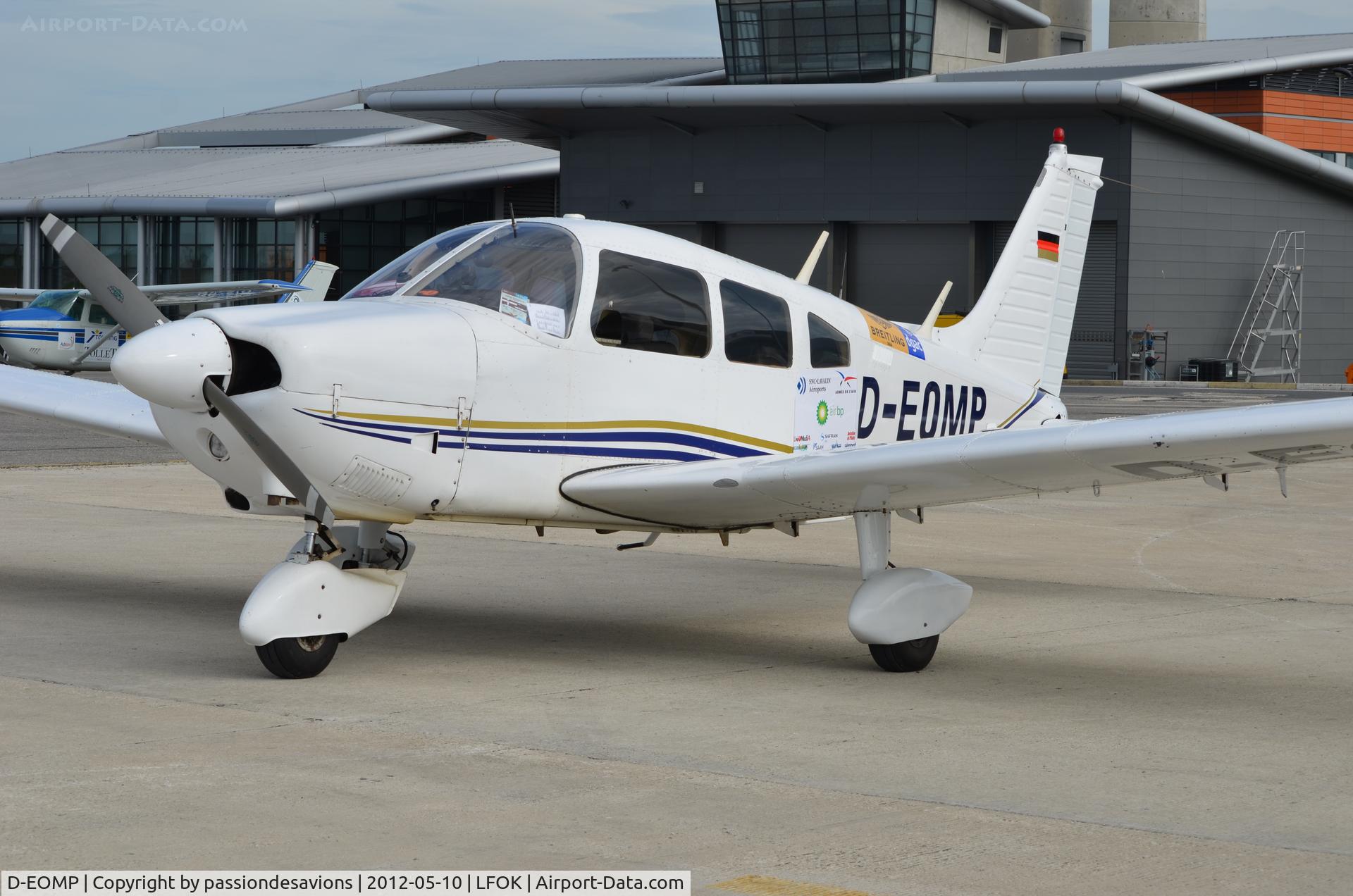 D-EOMP, 1978 Piper PA-28-181 Cherokee Archer II C/N 28-7890124, On the apron