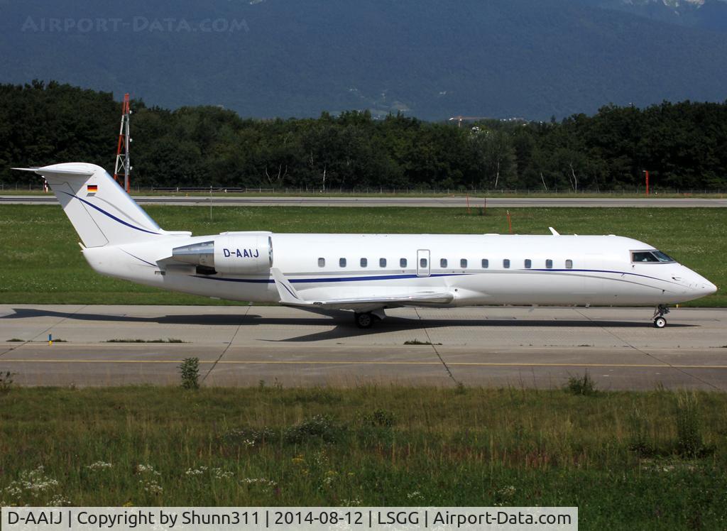 D-AAIJ, 2006 Bombardier Challenger 850 (CL-600-2B19) C/N 8065, Taxiing holding point rwy 23 for departure...