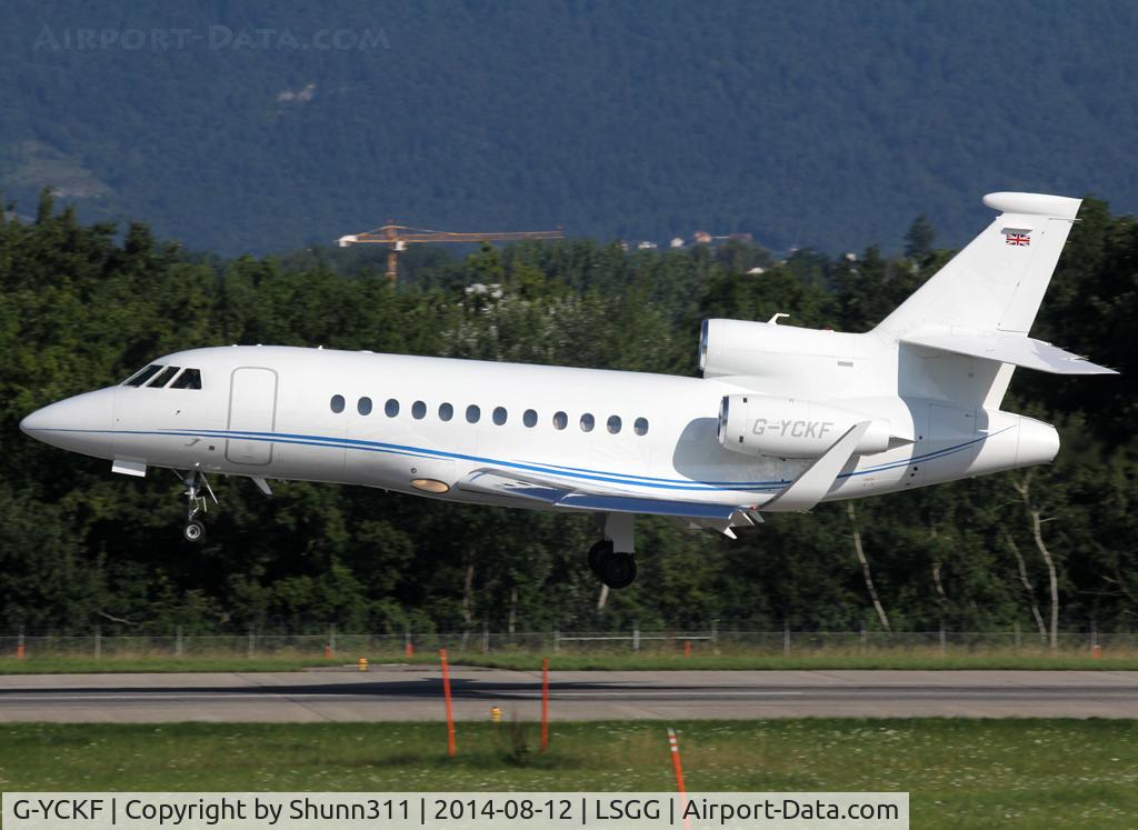 G-YCKF, 2011 Dassault Falcon 900LX C/N 256, Landing rwy 23