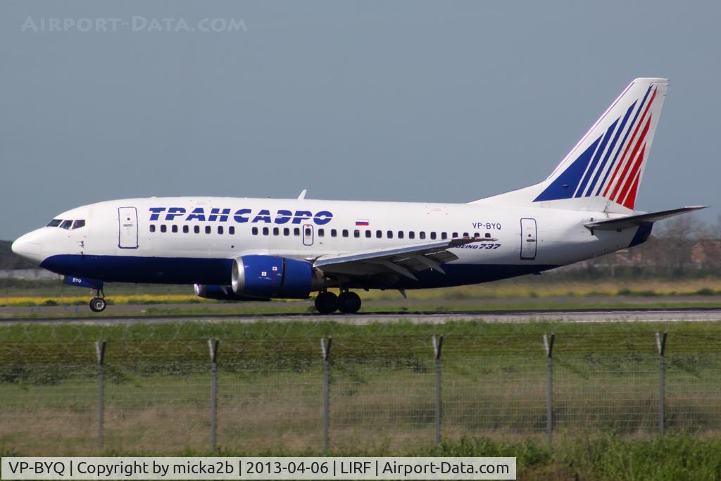 VP-BYQ, 1998 Boeing 737-524 C/N 28919, Landing