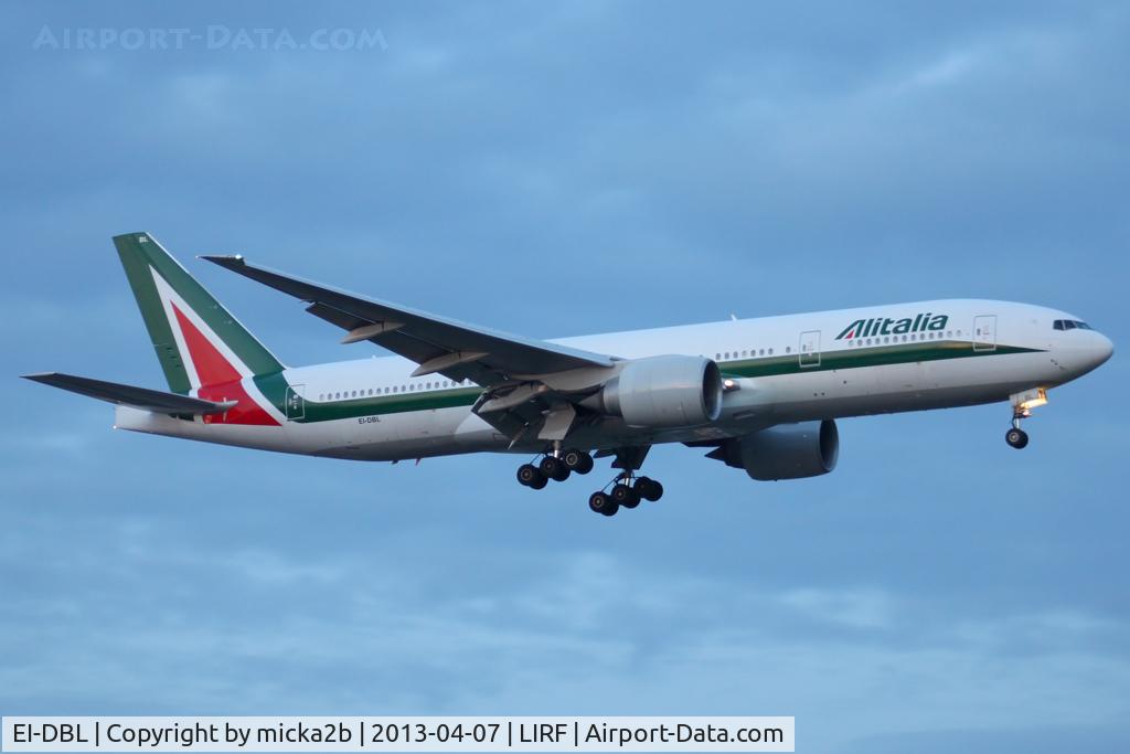 EI-DBL, 2003 Boeing 777-243/ER C/N 32781, Landing