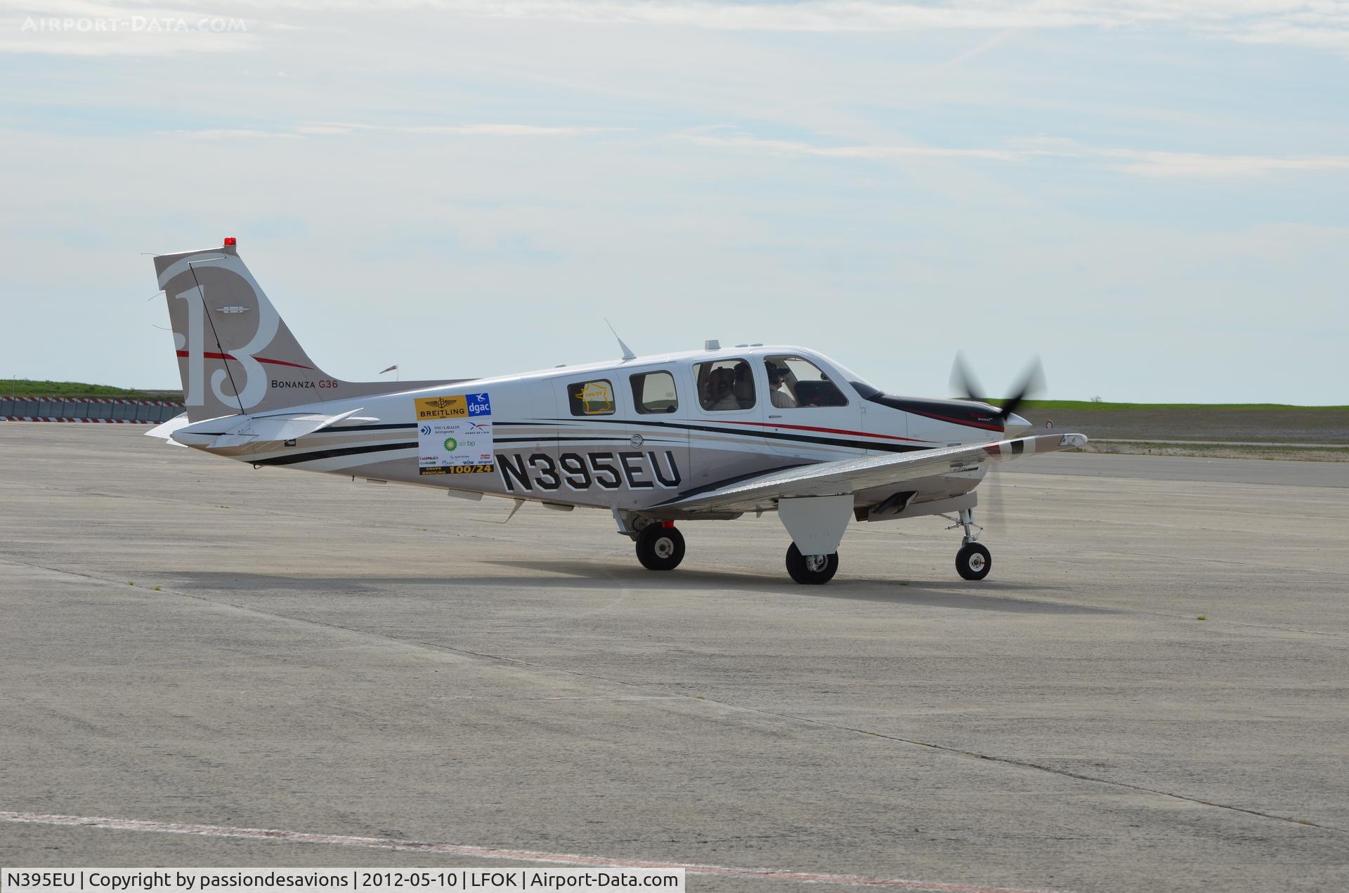 N395EU, 2011 Hawker Beechcraft Corp G36 Bonanza C/N E-3951, Taxiing