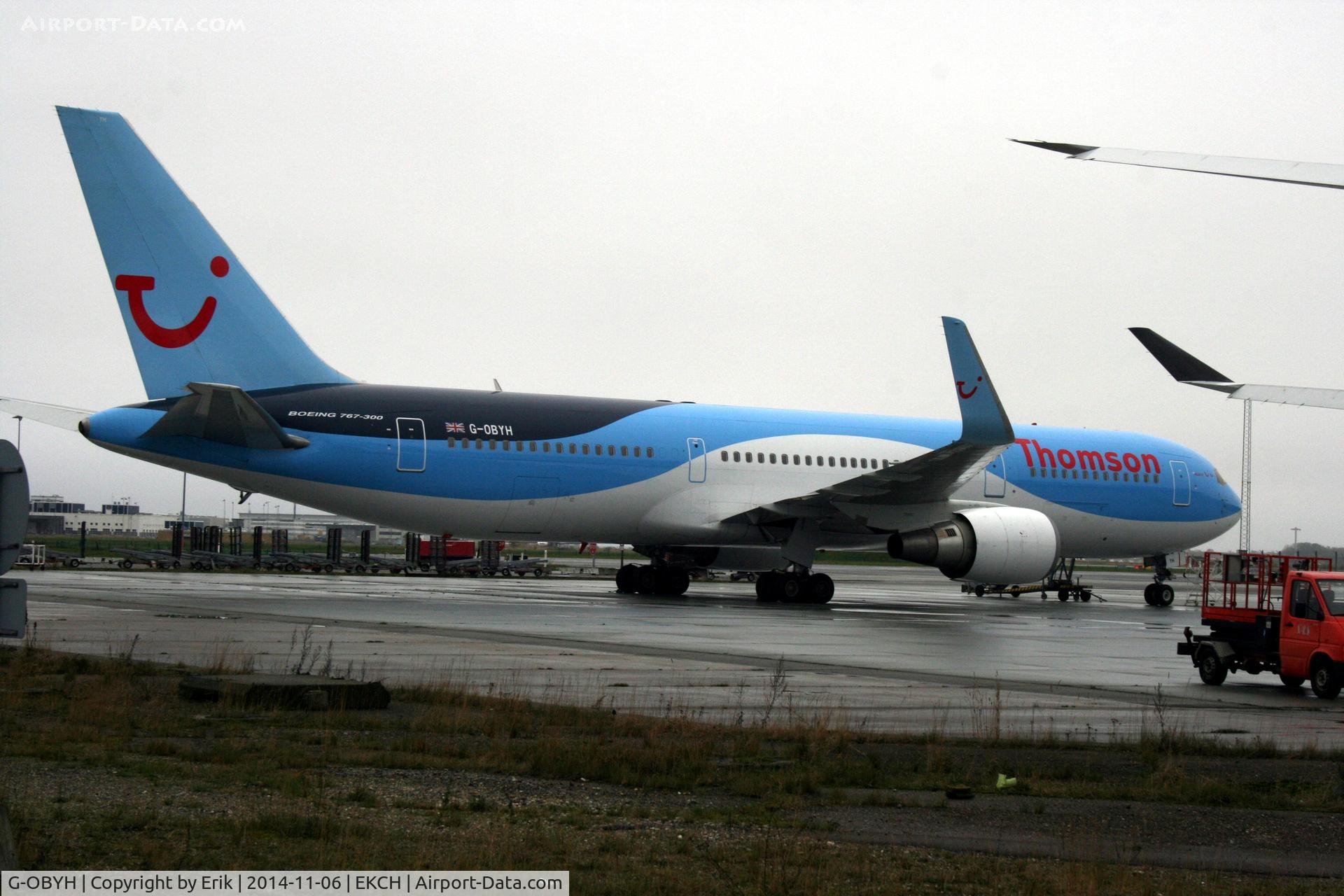 G-OBYH, 1999 Boeing 767-304/ER C/N 28883, G-OBYH in CPH