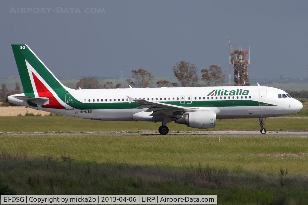 EI-DSG, 2007 Airbus A320-216 C/N 3115, Take off