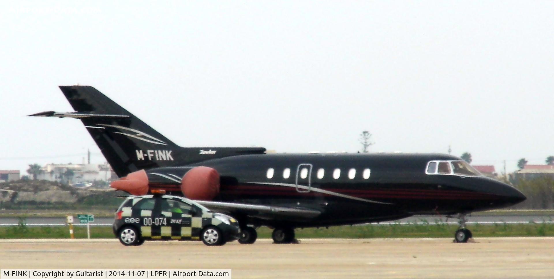 M-FINK, 1992 British Aerospace BAe.125-1000B C/N 259037, On the GA at Faro airport