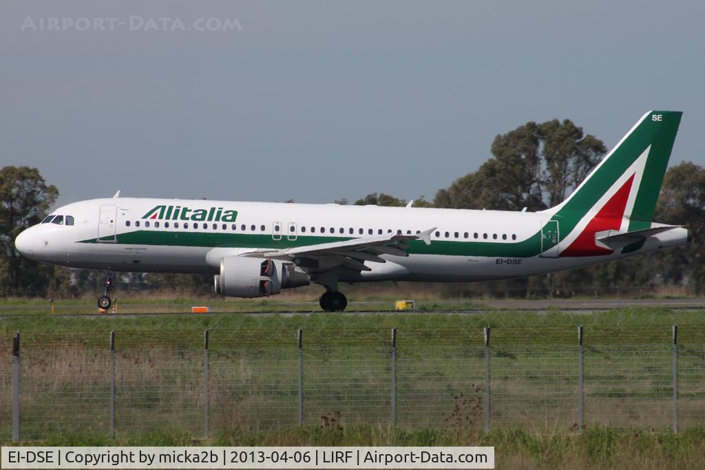 EI-DSE, 2007 Airbus A320-216 C/N 3079, Landing