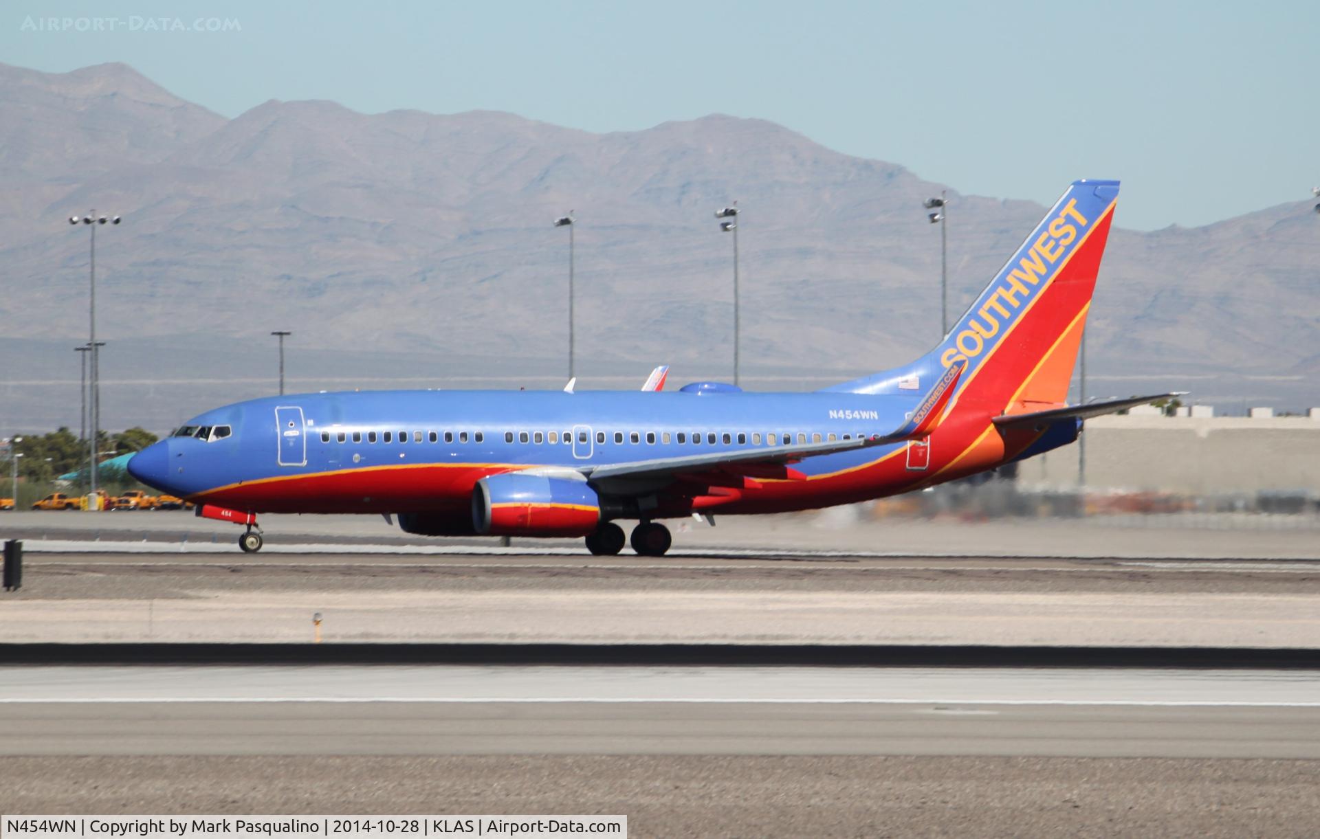 N454WN, 2004 Boeing 737-7H4 C/N 29851, Boeing 737-700