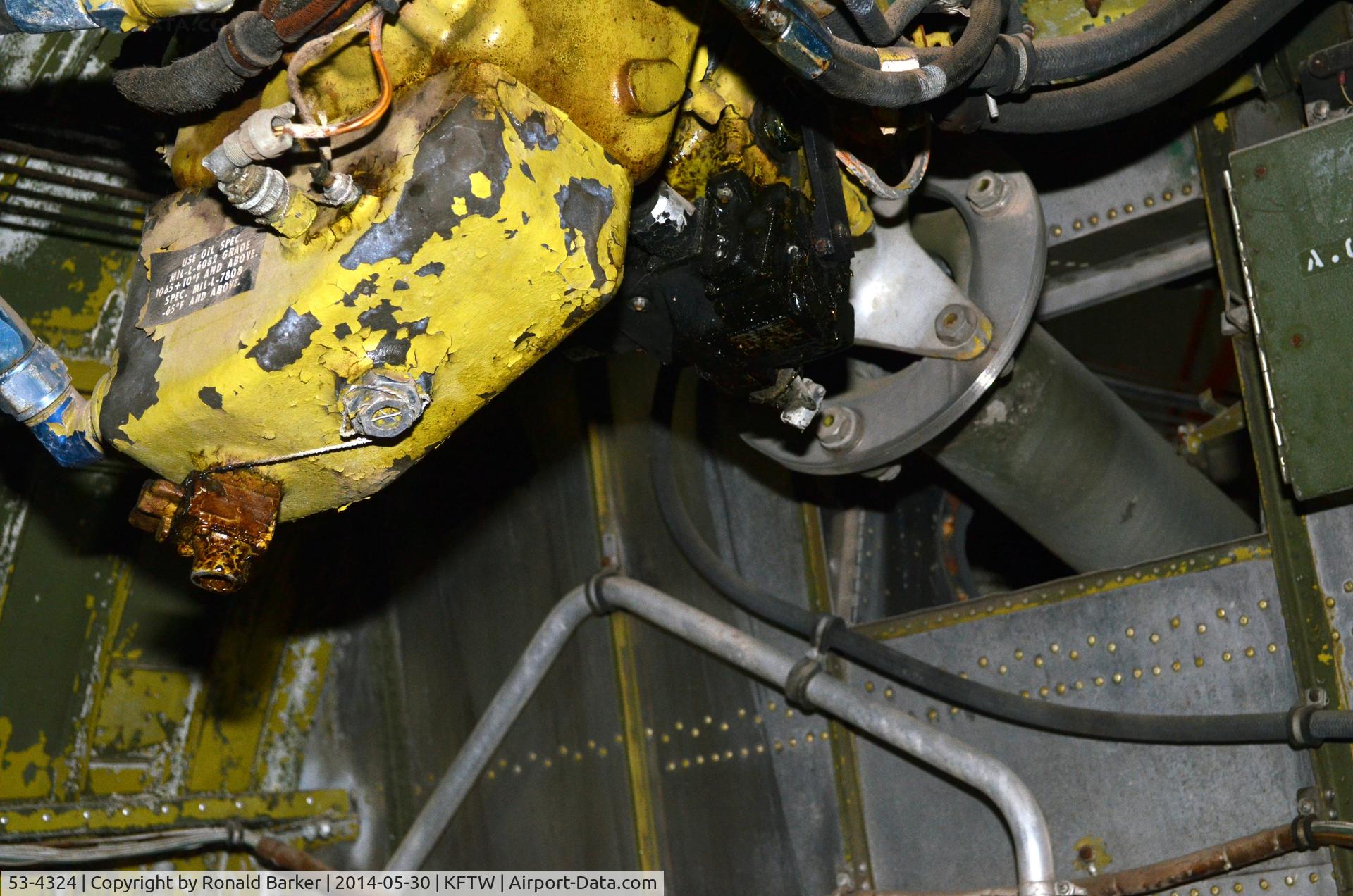 53-4324, 1953 Piasecki CH-21B Workhorse C/N B.74, Drive train, Vintage Flying Museum