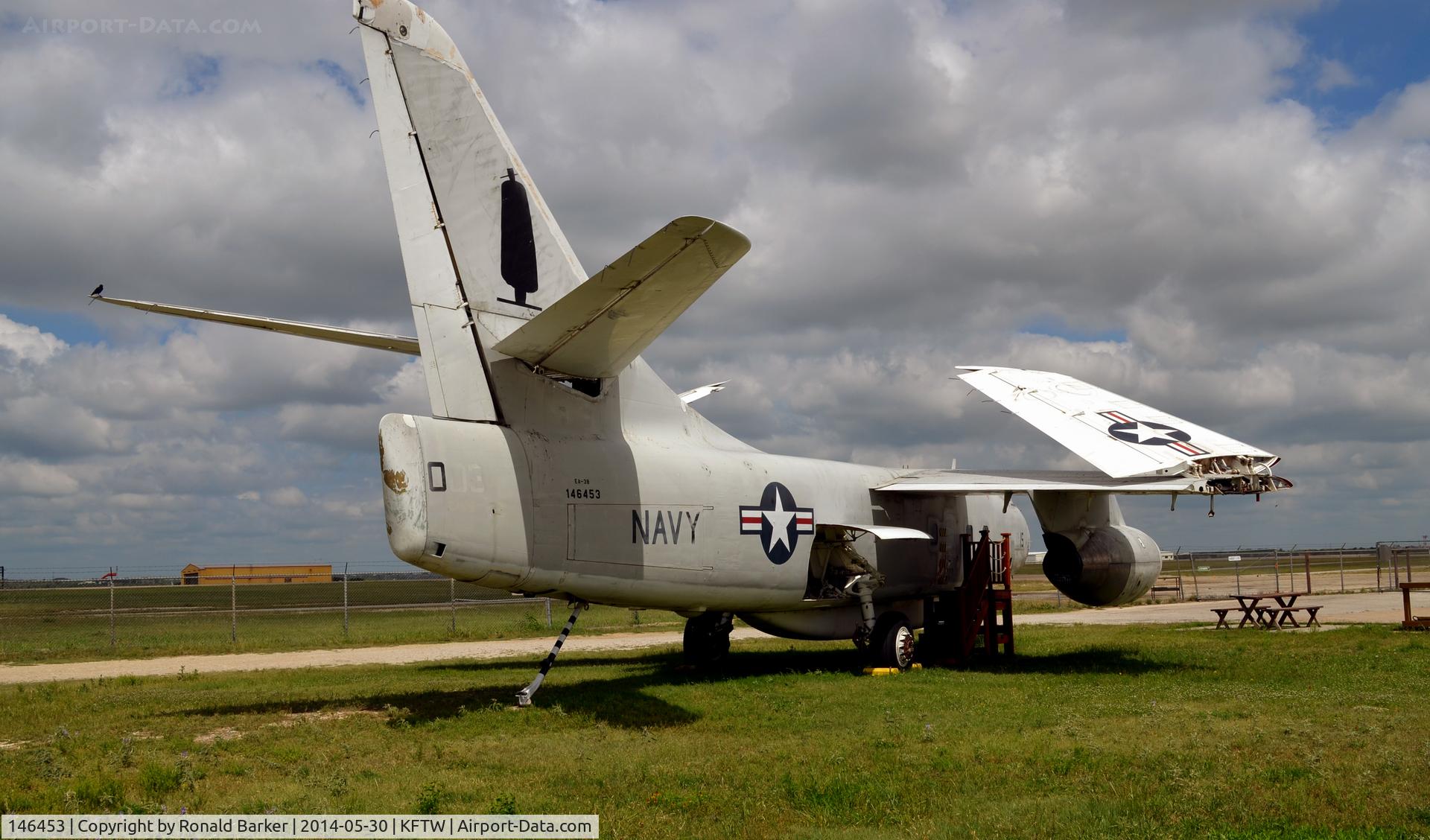 146453, Douglas EA-3B Skywarrior C/N 12405, Whale from the rear, Vintage Flying Museum