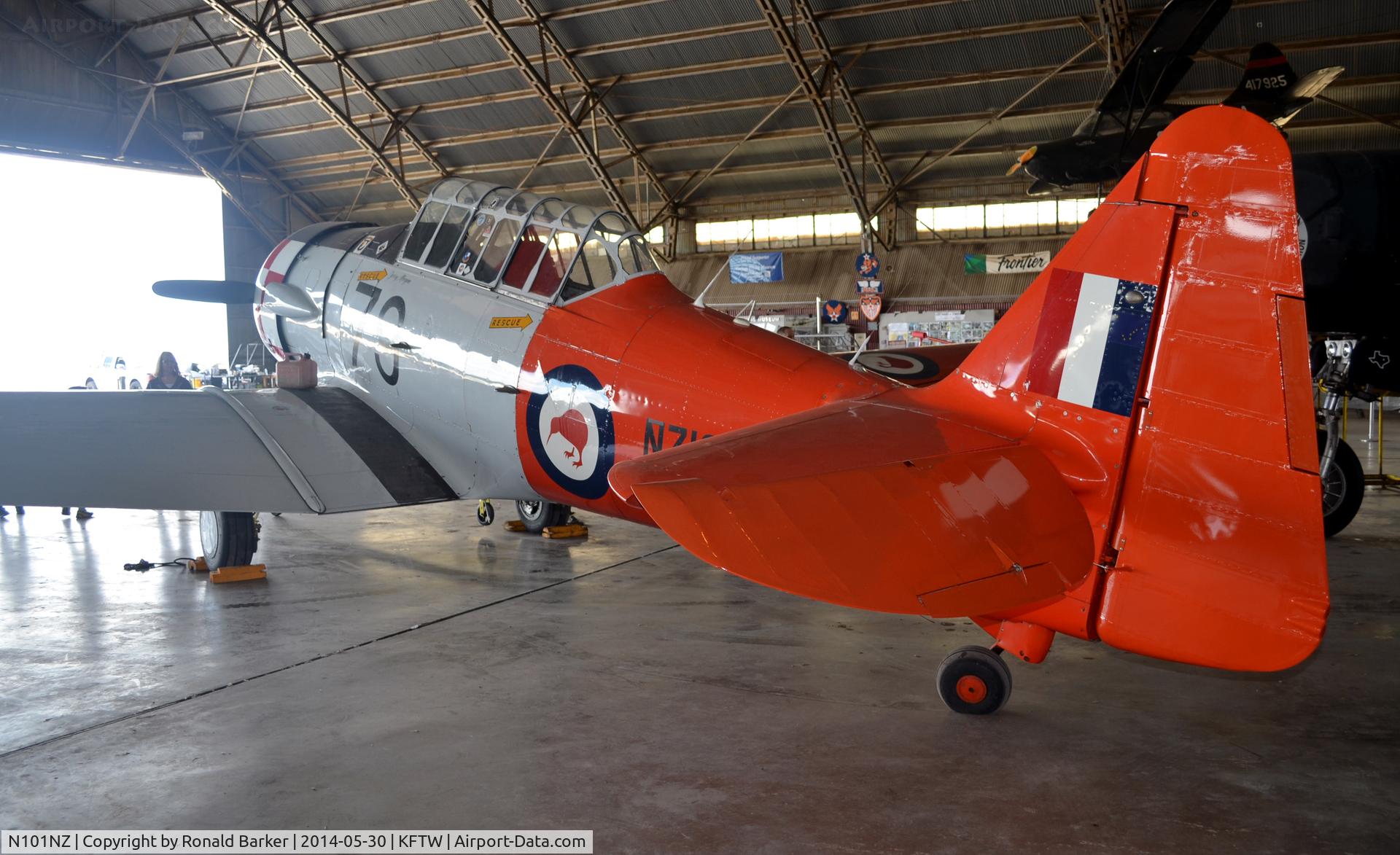 N101NZ, 1944 North American AT-6D Texan C/N 88-15611, Vintage Flying Museum
