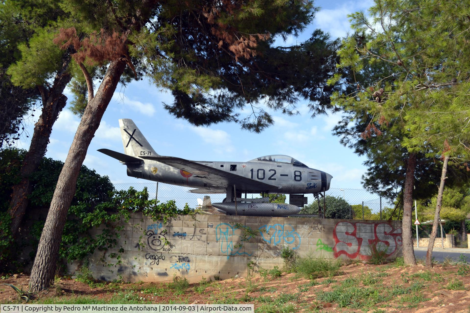 C5-71, 1952 North American F-86F Sabre C/N 191-414, Vilanova i la Geltrú - España