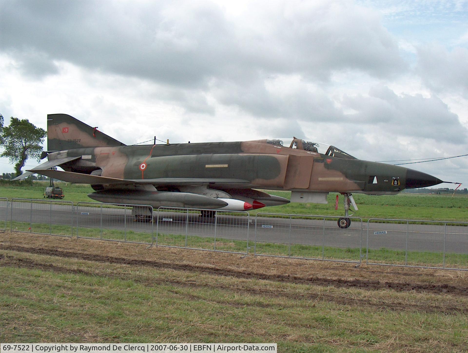 69-7522, 1969 McDonnell Douglas RF-4E/TM Isik C/N 4171, Koksijde Airshow on 30-6-2007.