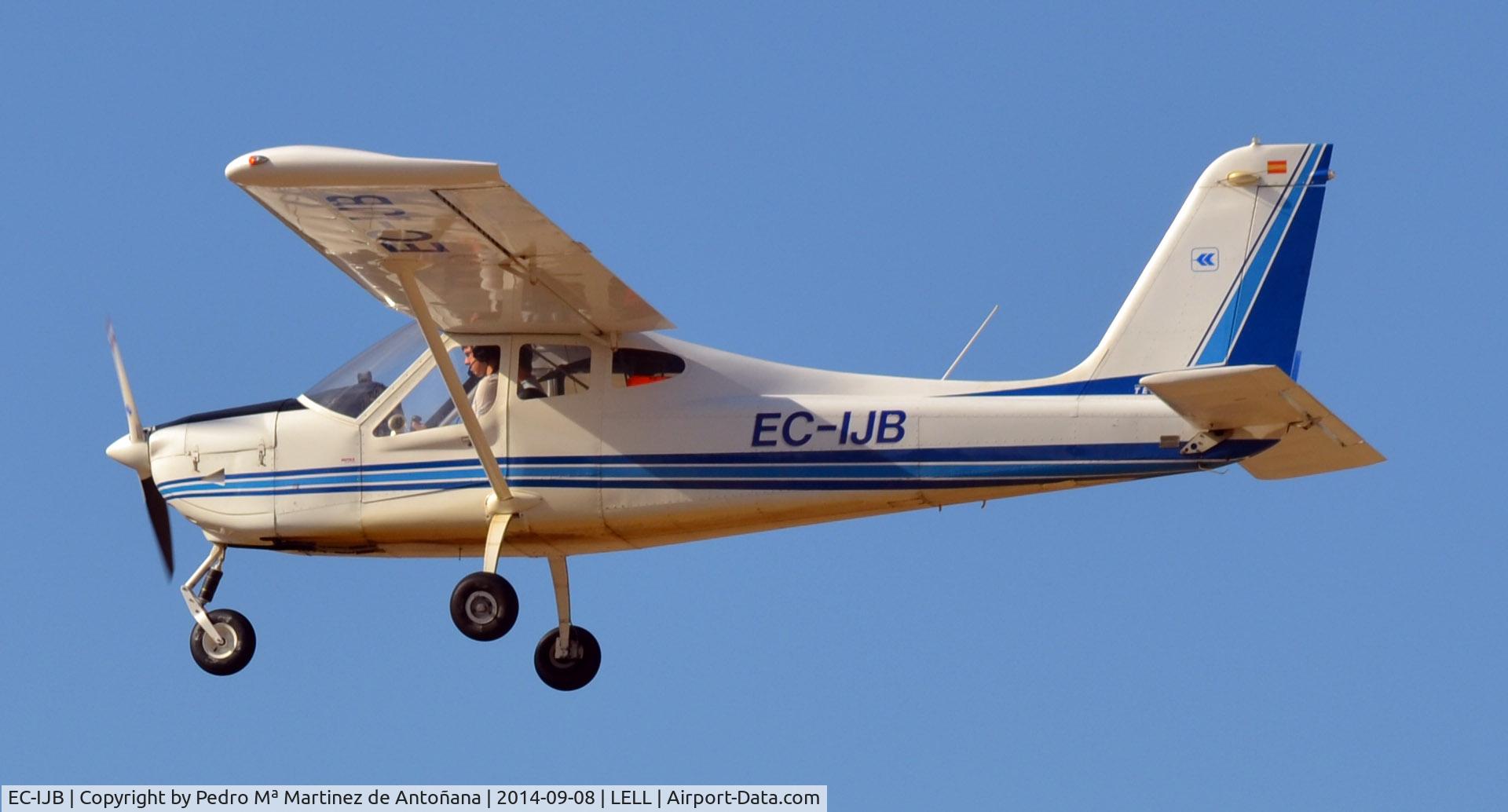 EC-IJB, Tecnam P-92JS Echo C/N 20, Sabadell - España