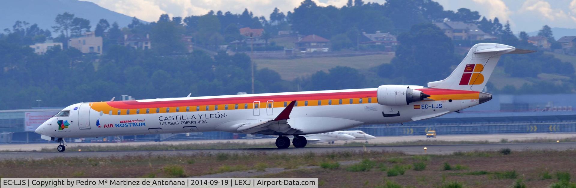 EC-LJS, 2010 Bombardier CRJ-1000ER NG (CL-600-2E25) C/N 19003, Santander - Parayas - España