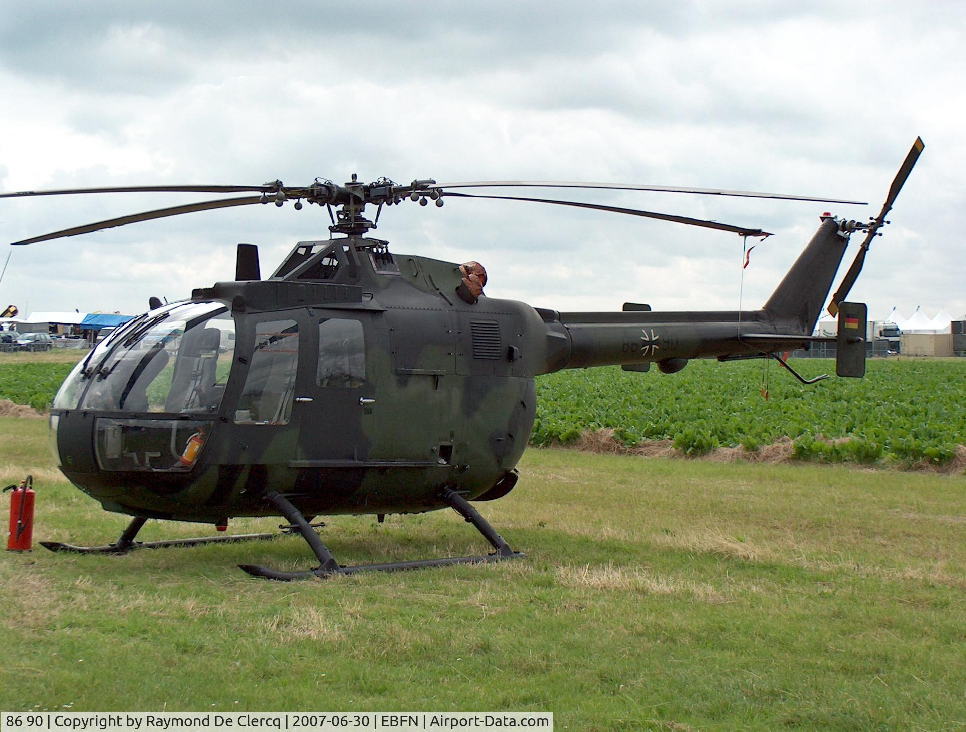 86 90, MBB Bo.105P1 C/N 6090, Koksijde Airshow on 30-6-2007.