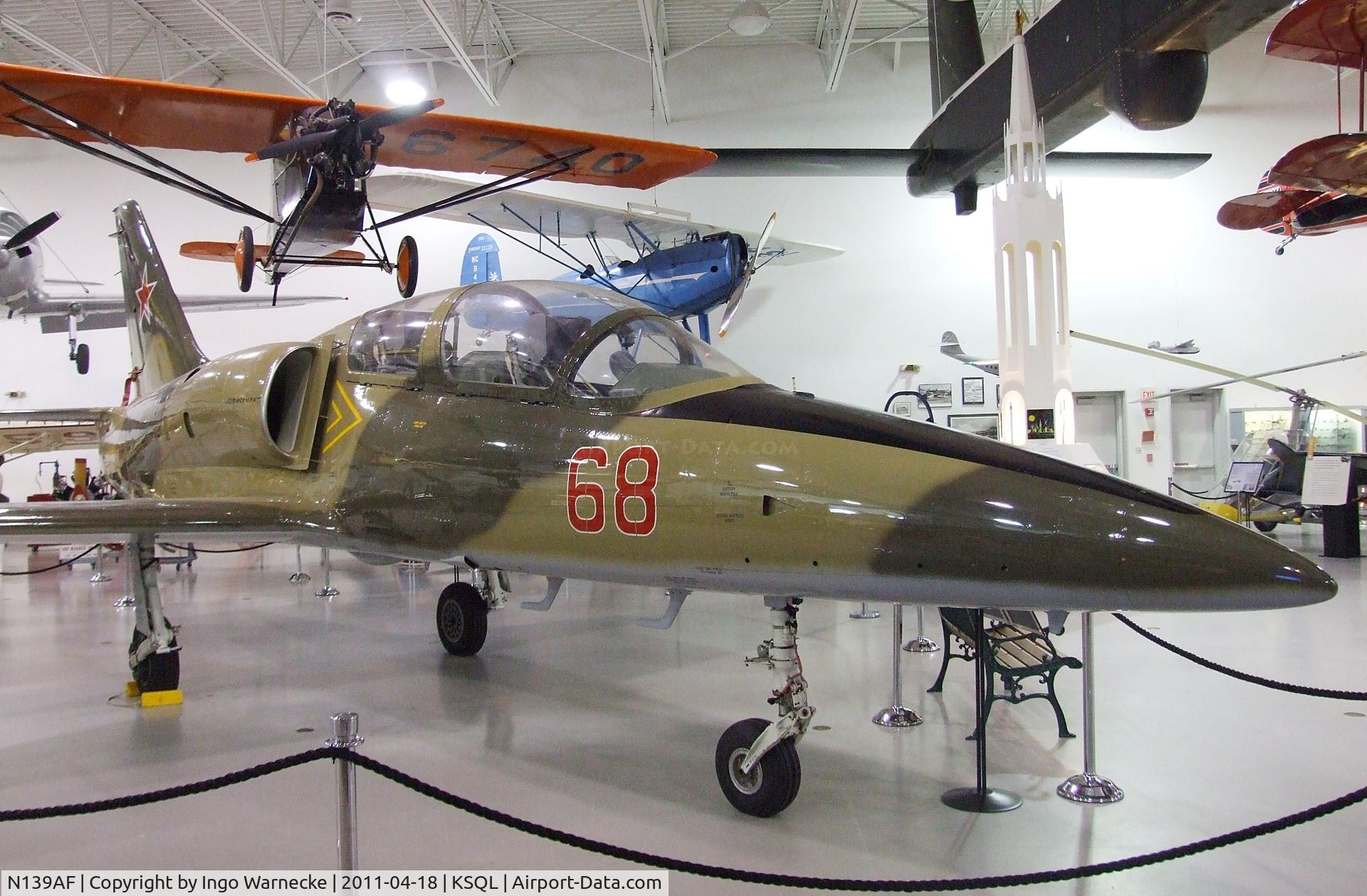N139AF, 1985 Aero L-39C Albatros C/N 533526, Aero L-39C Albatros at the Hiller Aviation Museum, San Carlos CA
