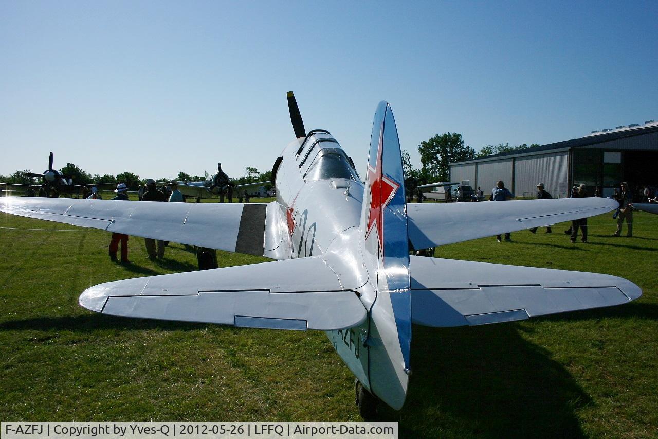F-AZFJ, Yakovlev Yak-11 C/N 25 III/02, Yakovlev Yak-11, La Ferté Alais Airfield (LFFQ) Air Show 2012