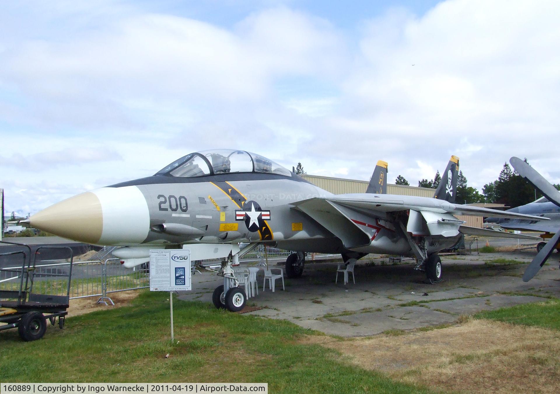 160889, Grumman F-14A Tomcat C/N 318, Grumman F-14A Tomcat at the Pacific Coast Air Museum, Santa Rosa CA
