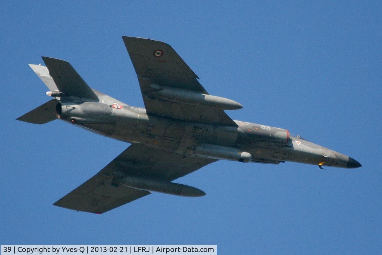 39, Dassault Super Etendard C/N 39, French Naval Aviation Dassault Super Etendard M (SEM), Training flight, Landivisiau Naval Air Base (LFRJ)