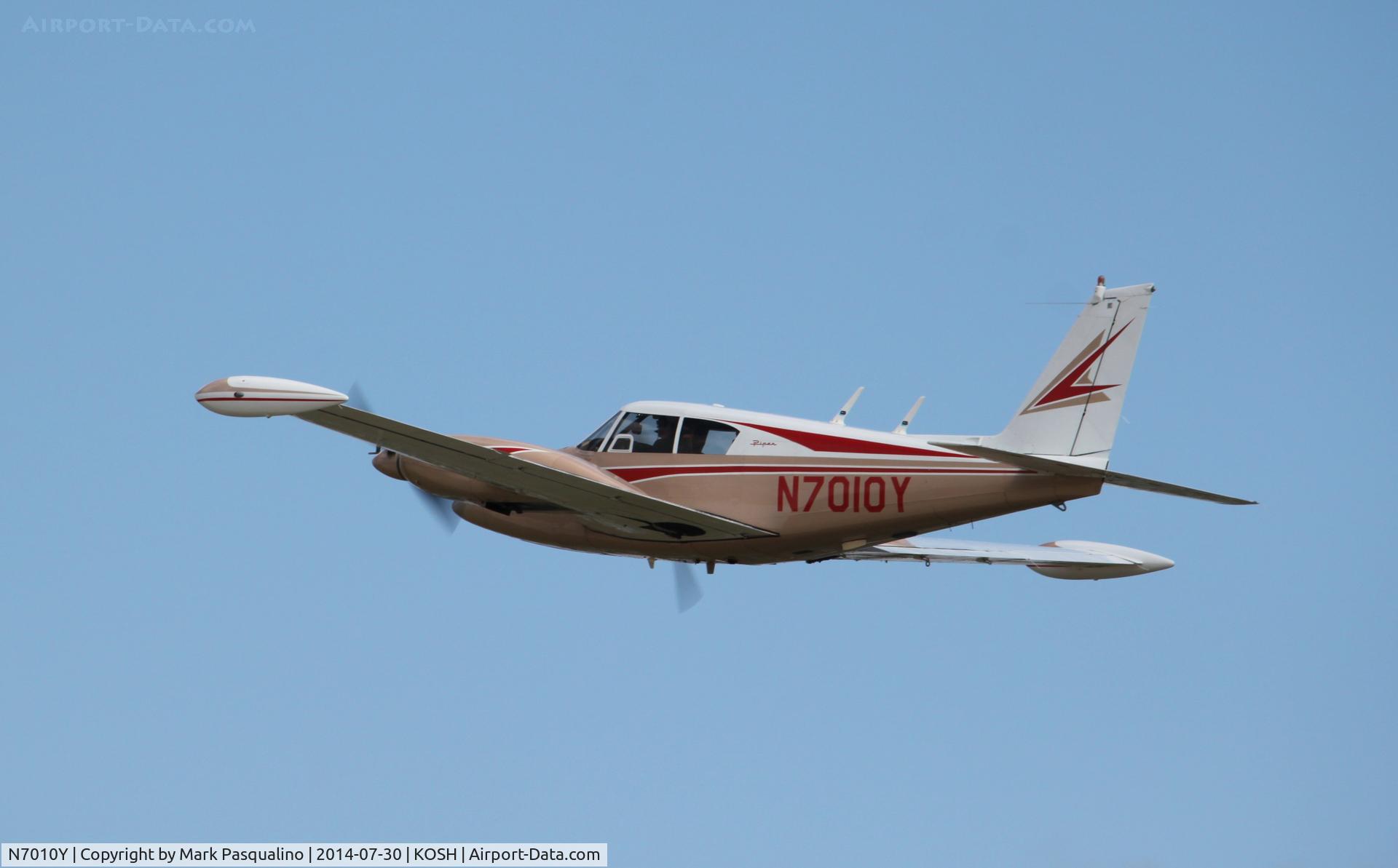 N7010Y, 1963 Piper PA-30 Twin Comanche C/N 30-11, Piper PA-30