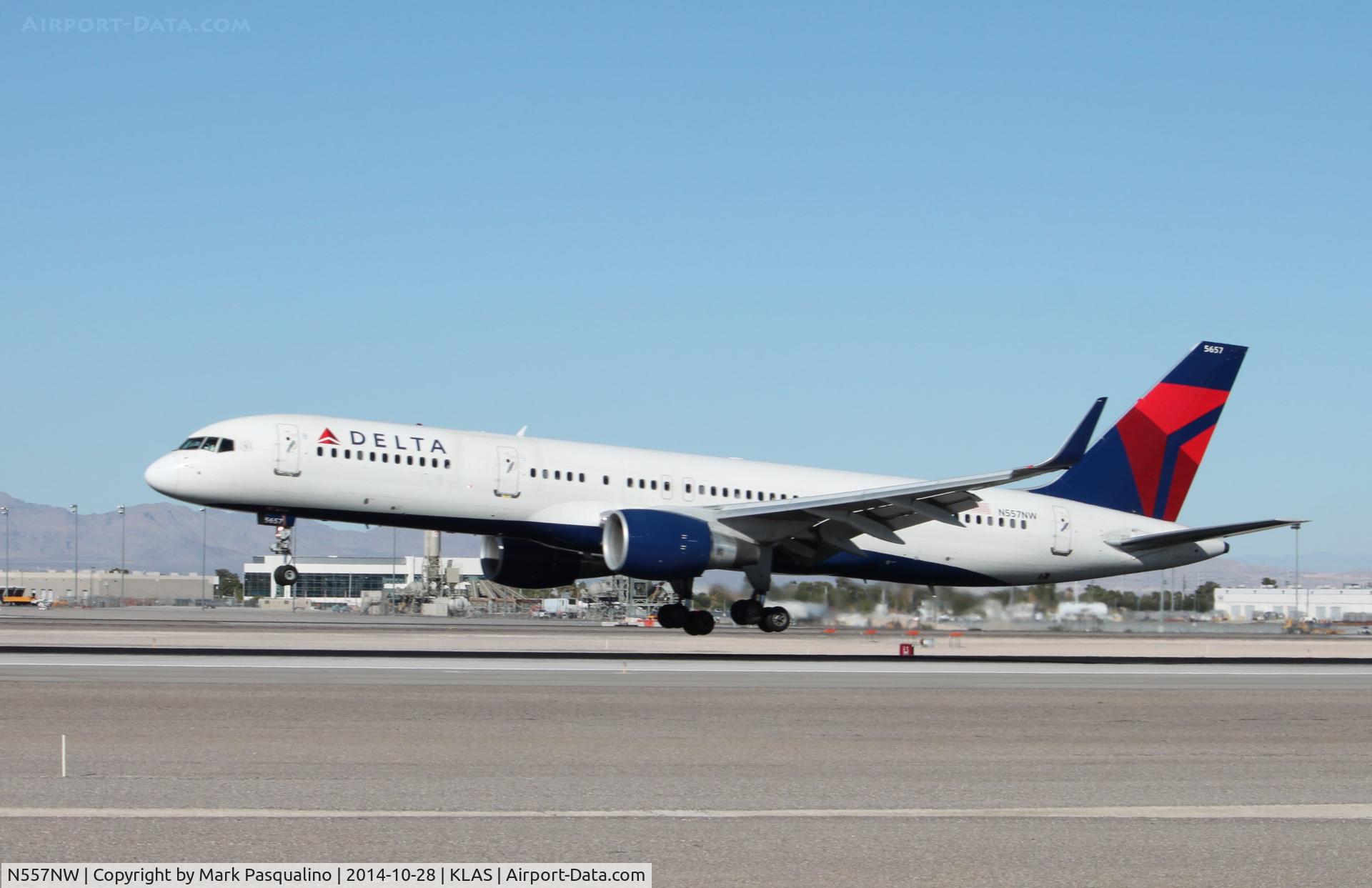 N557NW, 2002 Boeing 757-251 C/N 33393, Boeing 757-200