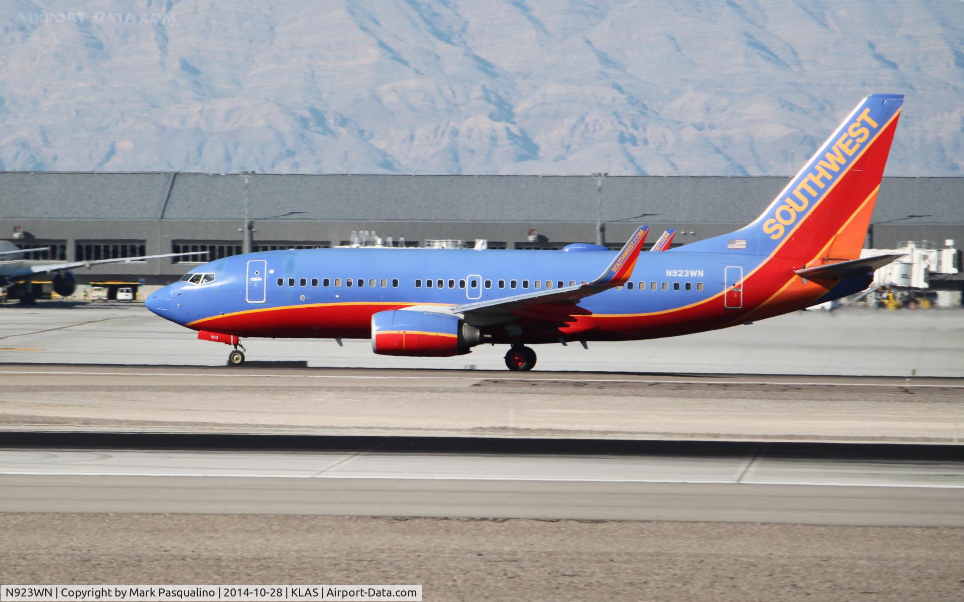 N923WN, 2008 Boeing 737-7H4 C/N 36627, Boeing 737-700