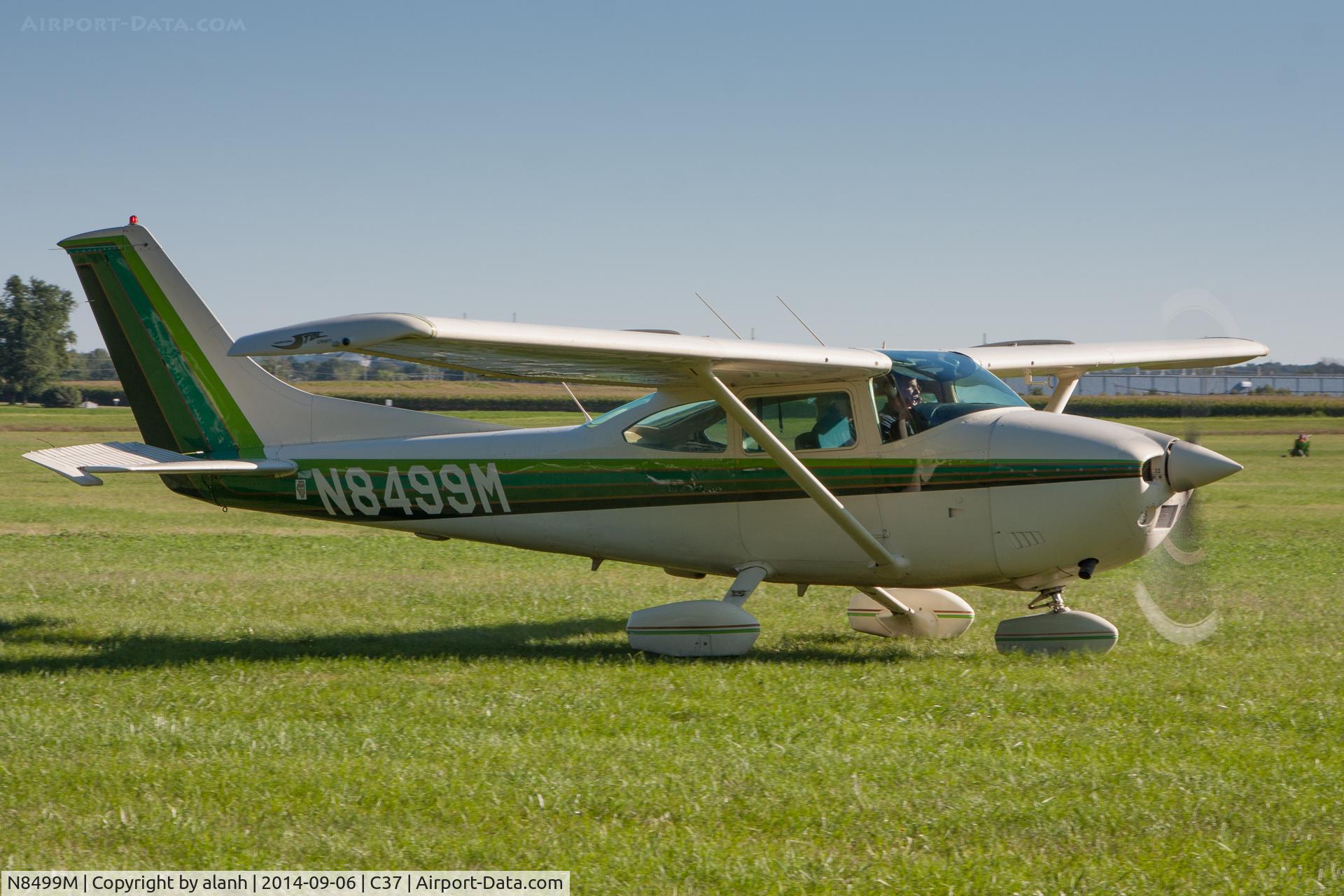 N8499M, 1976 Cessna 182P Skylane C/N 18264632, Arriving at the 2014 MAAA Grassroots fly-in