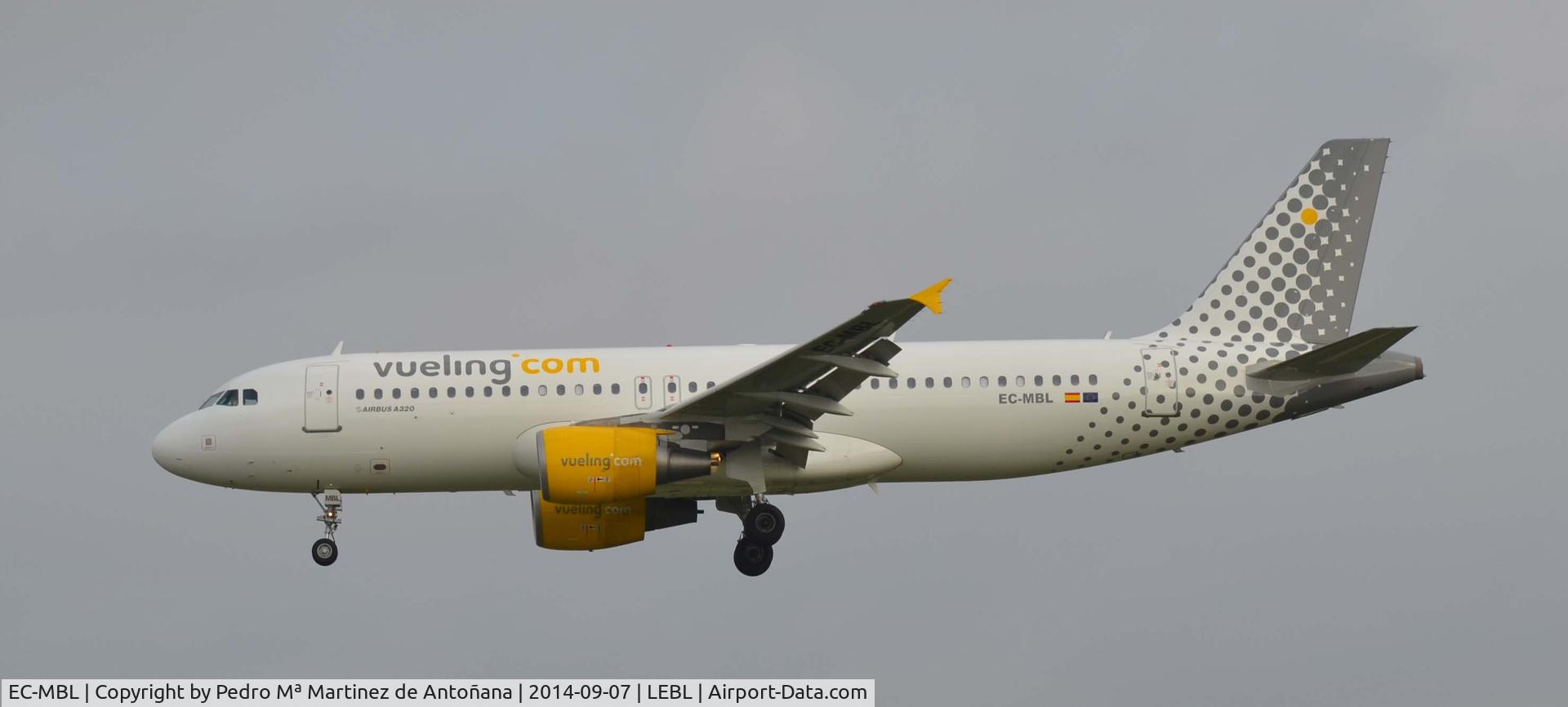 EC-MBL, 2009 Airbus A320-214 C/N 3833, El Prat - Barcelona