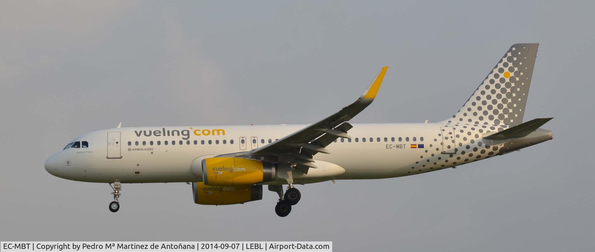 EC-MBT, 2014 Airbus A320-232 C/N 6128, El Prat - Barcelona