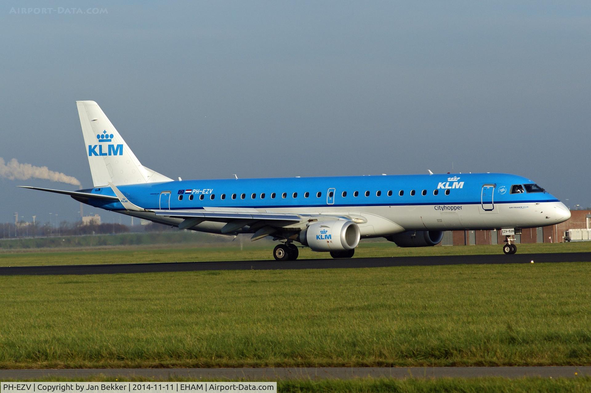 PH-EZV, 2012 Embraer 190LR (ERJ-190-100LR) C/N 19000528, Schiphol. Polderbaan. Just after landing