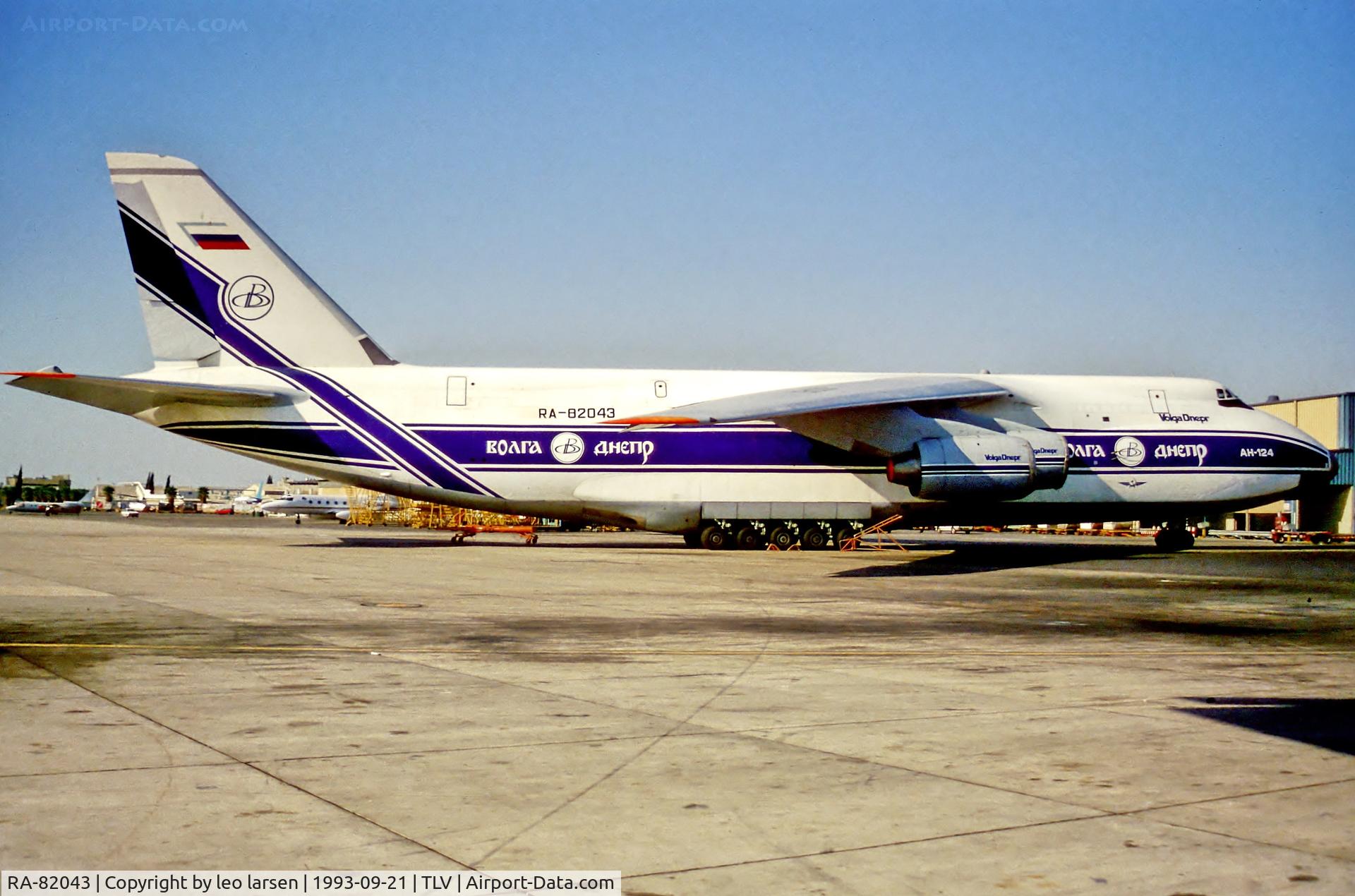 RA-82043, 1990 Antonov An-124-100 Ruslan C/N 9773054155101/0607, Tel Aviv 21.9.93