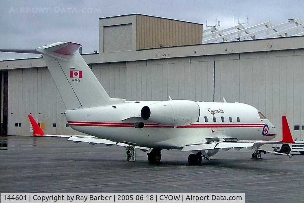 144601, 1983 Canadair CC-144A Challenger (600S/CL-600-1A11) C/N 1040, Canadair CL.600S Challenger [1040] (Royal Canadian Air Force) Ottawa - Macdonald Cartier International~C 18/06/2005