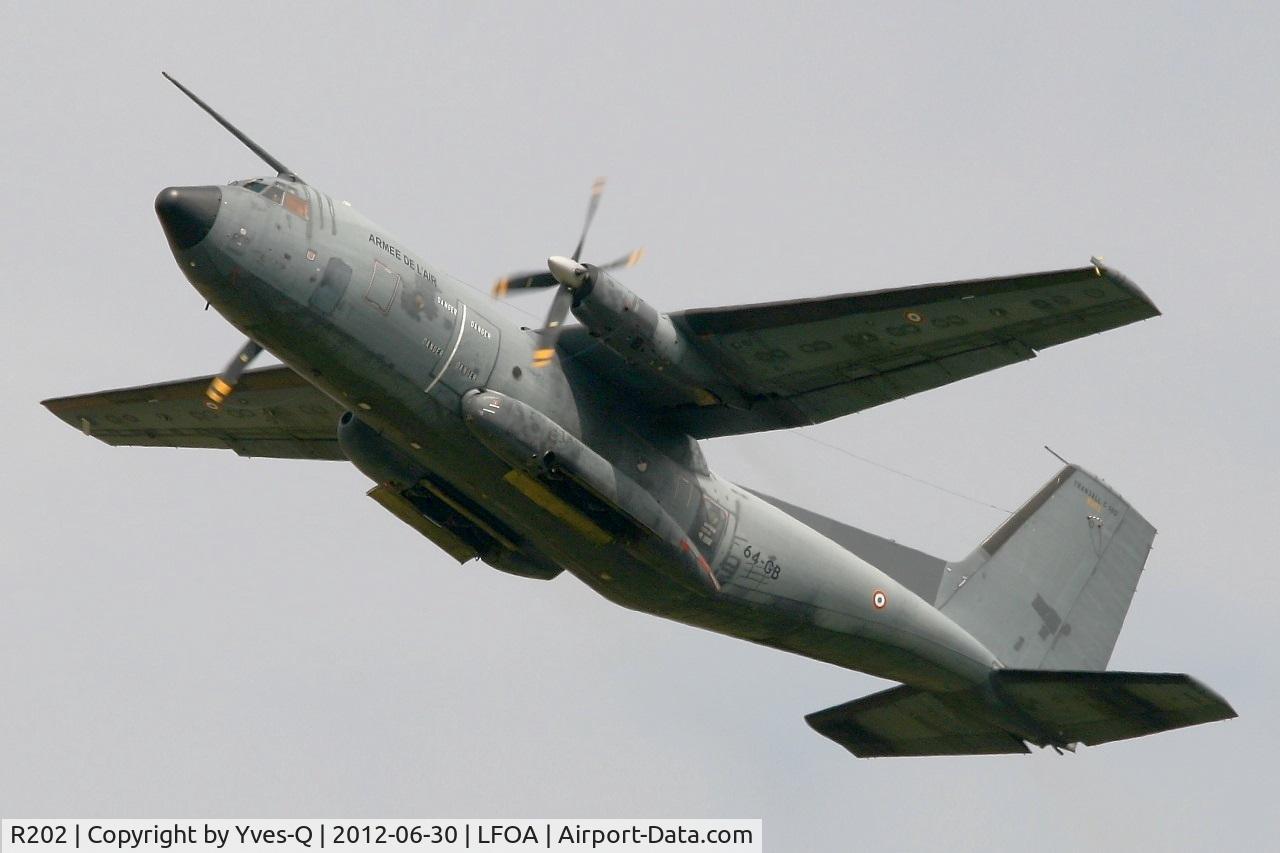 R202, Transall C-160R C/N 202, French Air Force Transall C-160R, Take off Rwy 24, Avord Air Base 702 (LFOA) Open day 2012