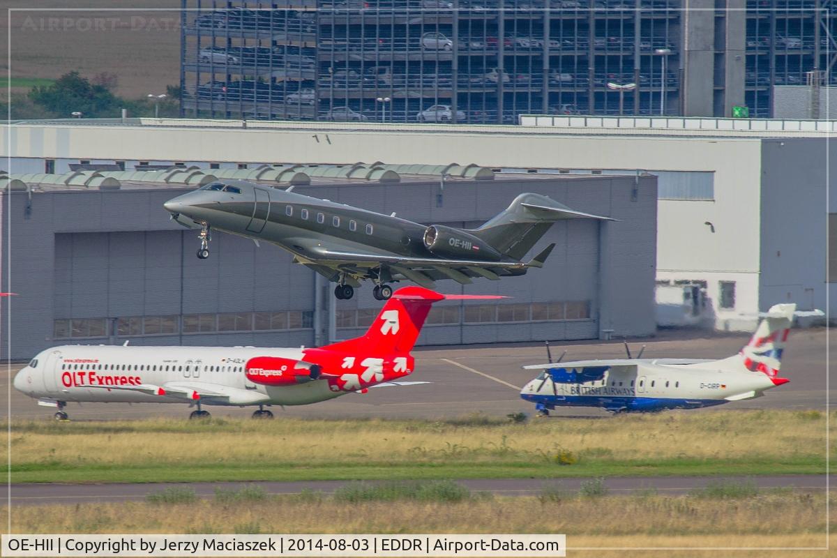 OE-HII, Bombardier Challenger 300 (BD-100-1A10) C/N 20111, Bombardier BD-100-1A10