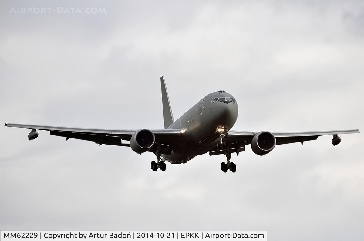 MM62229, 2007 Boeing 767-2EY C/N 33689, Italy Air Force KC-767A